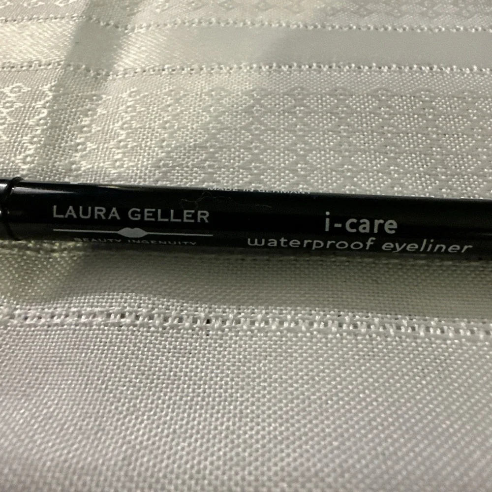 Laura‎ Geller I-Care Waterproof Eyeliner - Bone - 0.012oz.- unboxed